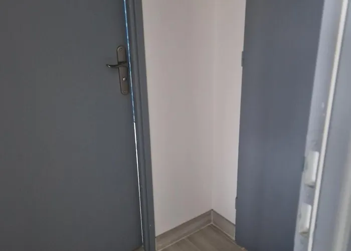 Maison 2 Проживание в семье *