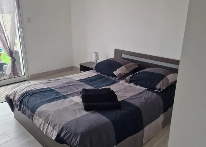 Проживание в семье Maison 2 Cadaujac